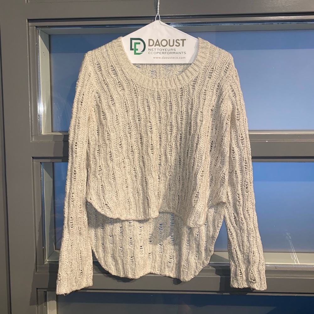 Beautiful LUSH Knit Grey Sweater 🤍🤍🤍